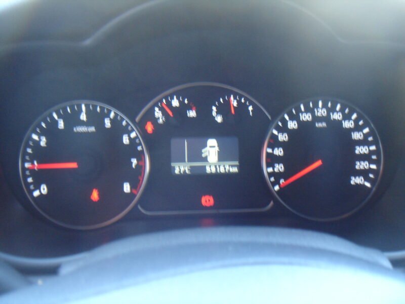 KIA carens 1.6 Tendance