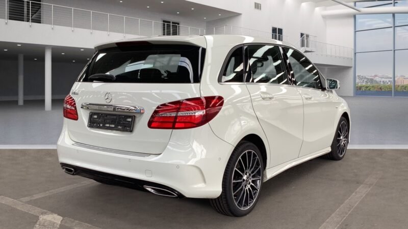 MERCEDES-BENZ B 180 d 7g-dct AMG LINE