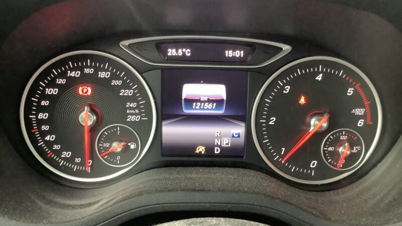 MERCEDES-BENZ B 180 d 7g-dct AMG LINE