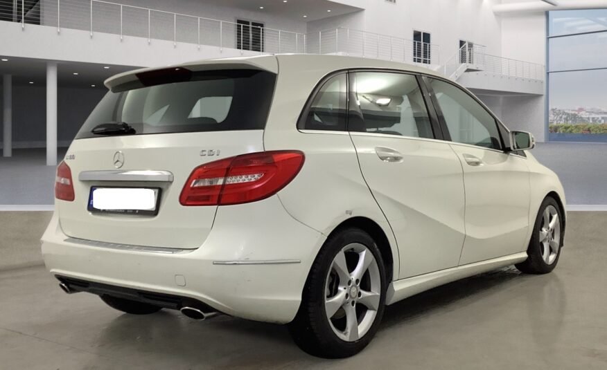 MERCEDES-BENZ B 180CDI BE 7G-DCT