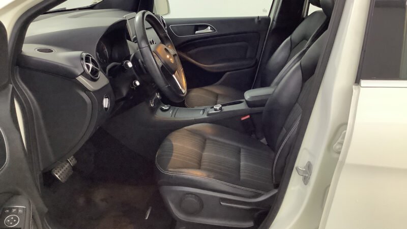 MERCEDES-BENZ B 180CDI BE 7G-DCT