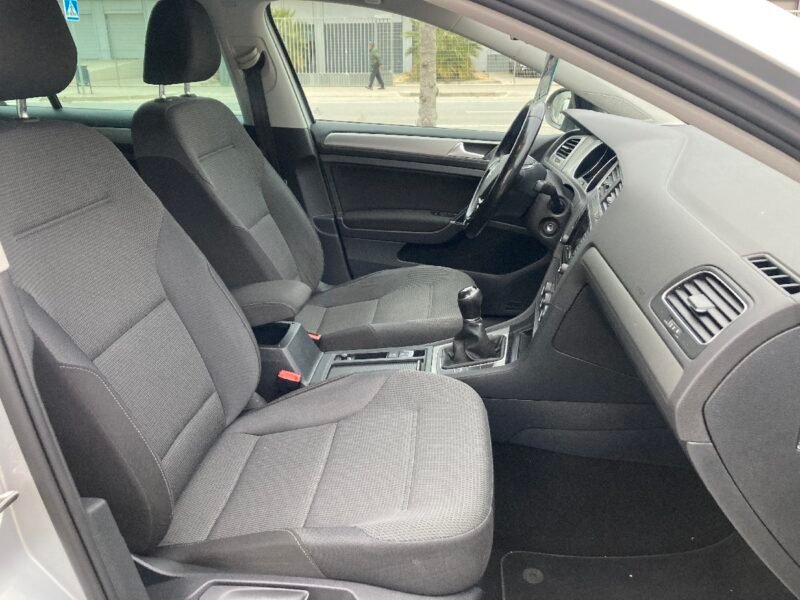 VOLKSWAGEN Golf VII 1.6 TDI Advance