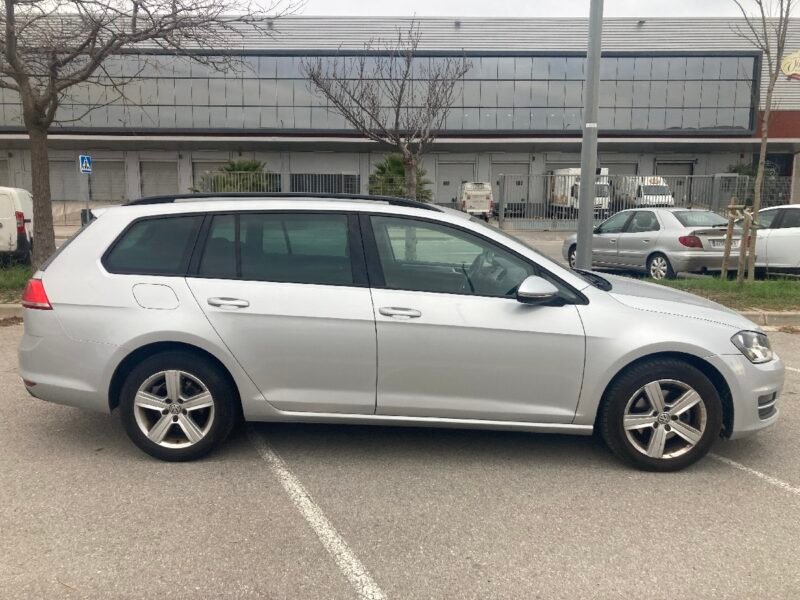 VOLKSWAGEN Golf VII 1.6 TDI Advance