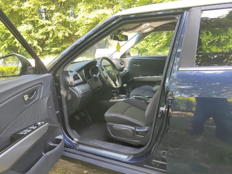 ssangyong tivoli 1.6 Turbodiesel Sport Bi-Ton 4×4