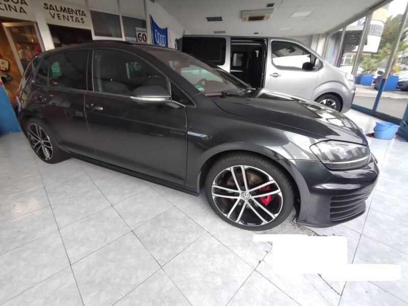 VOLKSWAGEN Golf VII 2.0 TDI GTD