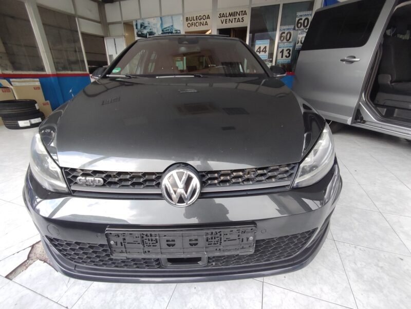 VOLKSWAGEN Golf VII 2.0 TDI GTD