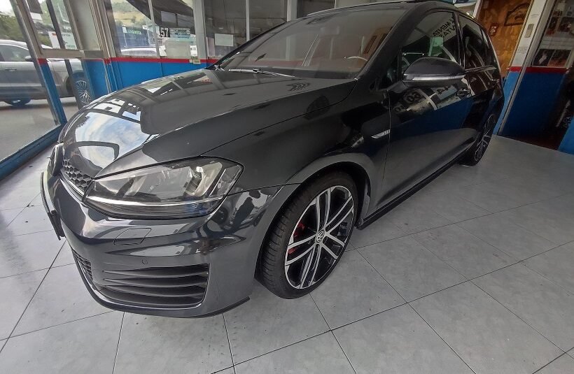 VOLKSWAGEN Golf VII 2.0 TDI GTD