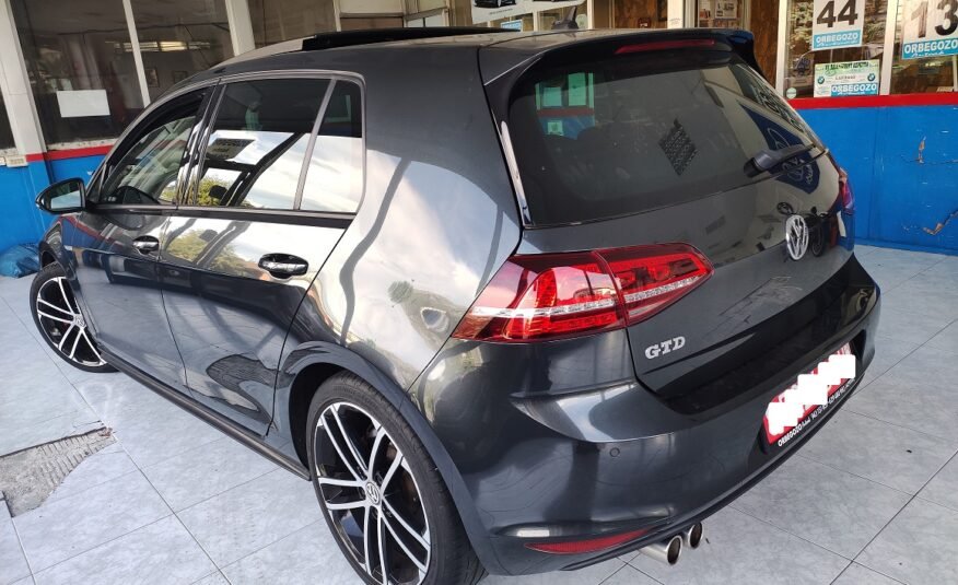 VOLKSWAGEN Golf VII 2.0 TDI GTD