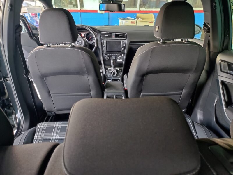 VOLKSWAGEN Golf VII 2.0 TDI GTD