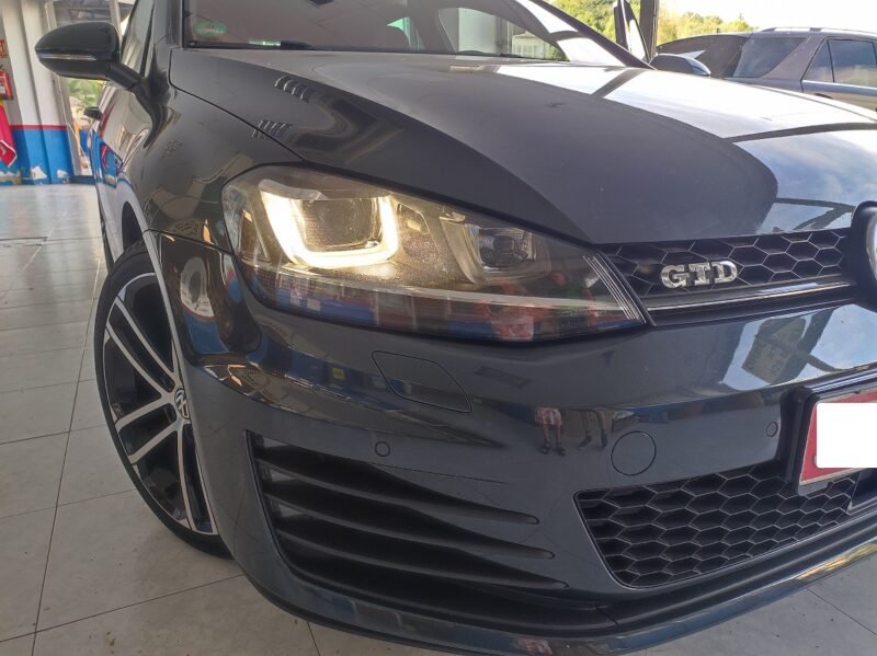 VOLKSWAGEN Golf VII 2.0 TDI GTD