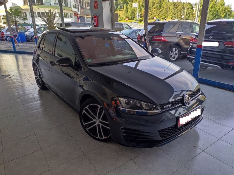 VOLKSWAGEN Golf VII 2.0 TDI GTD