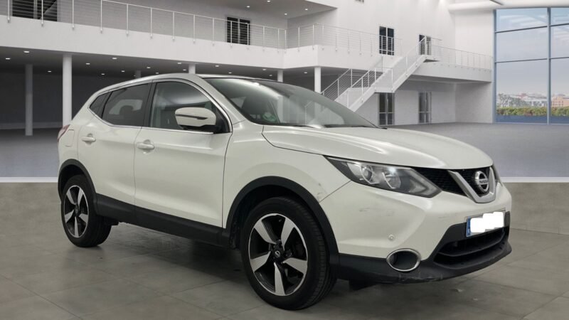 NISSAN QASHQAI 1.2 dig-t tekna premium 4×2
