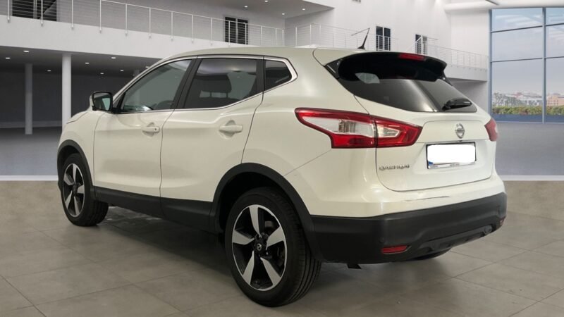 NISSAN QASHQAI 1.2 dig-t tekna premium 4×2