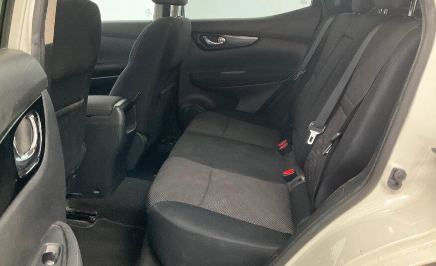 NISSAN QASHQAI 1.2 dig-t tekna premium 4×2