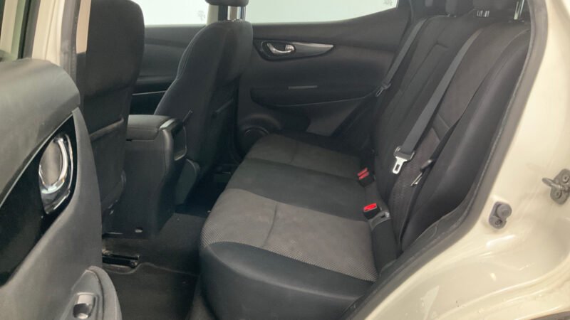 NISSAN QASHQAI 1.2 dig-t tekna premium 4×2