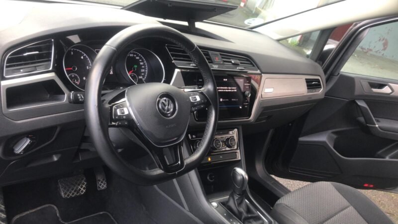 VOLKSWAGEN Touran ADVANCE 2.0 TDI DSG