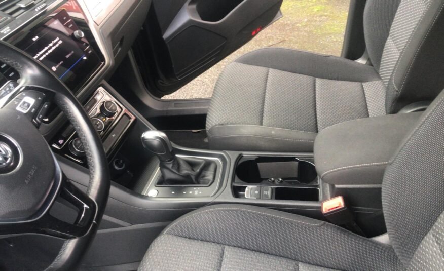 VOLKSWAGEN Touran ADVANCE 2.0 TDI DSG