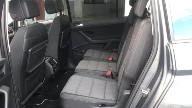 VOLKSWAGEN Touran ADVANCE 2.0 TDI DSG