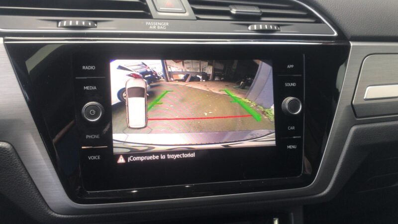 VOLKSWAGEN Touran ADVANCE 2.0 TDI DSG