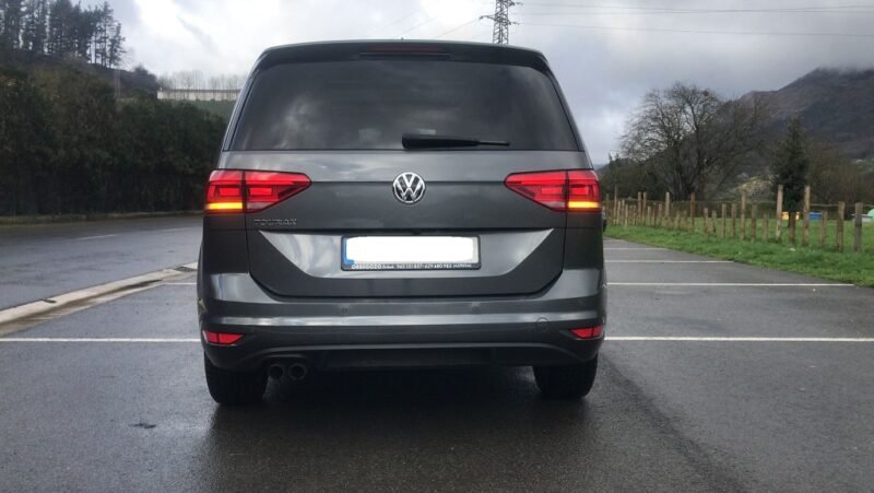 VOLKSWAGEN Touran ADVANCE 2.0 TDI DSG