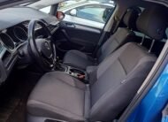 VOLKSWAGEN Touran Business & Navi1.6 Tdi