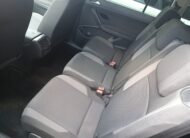 VOLKSWAGEN Touran Business & Navi1.6 Tdi