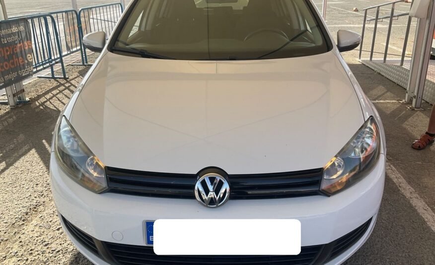 VOLKSWAGEN Golf VI 1.6 TDI Advance