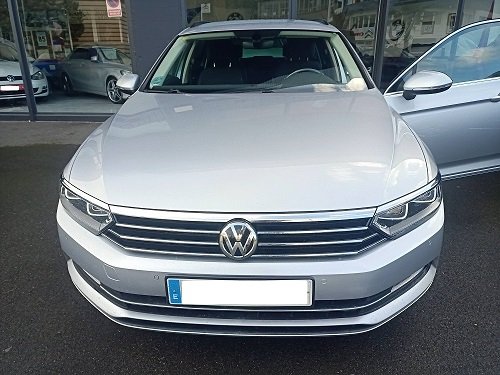 VOLKSWAGEN Passat Advance 2.0 TDI