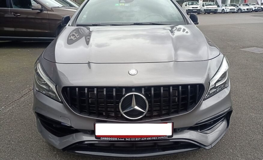MERCEDES-BENZ Clase CLA 45 AMG 4Matic