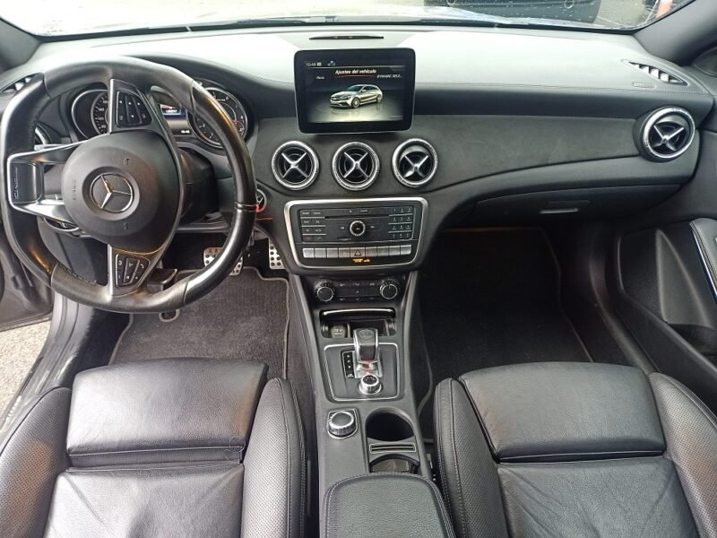 MERCEDES-BENZ Clase CLA 45 AMG 4Matic