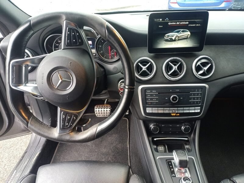 MERCEDES-BENZ Clase CLA 45 AMG 4Matic