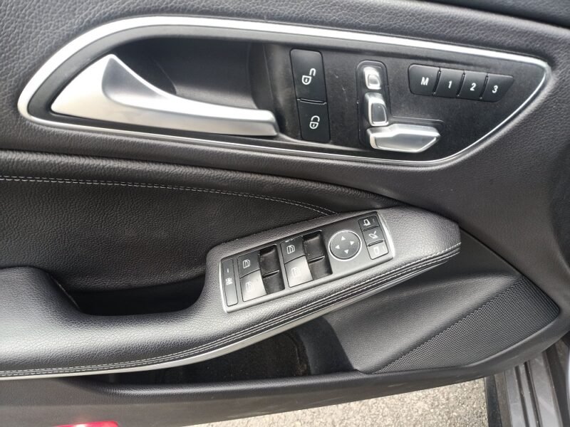 MERCEDES-BENZ Clase CLA 45 AMG 4Matic