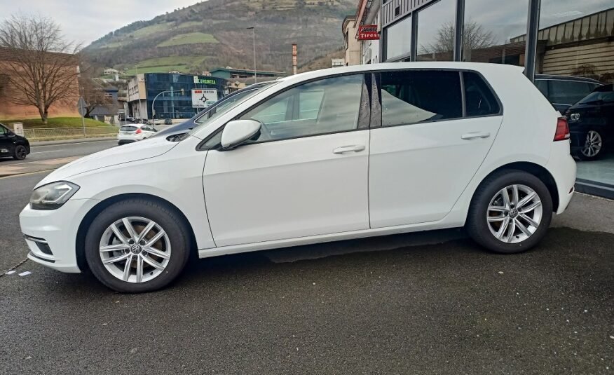 VOLKSWAGEN Golf Advance 1.6 TDI