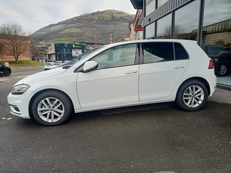 VOLKSWAGEN Golf Advance 1.6 TDI