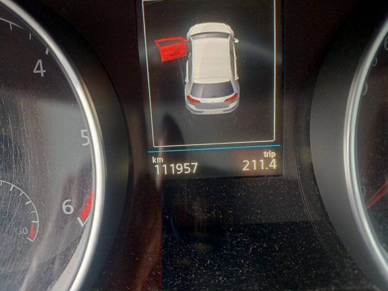 VOLKSWAGEN Golf Advance 1.6 TDI