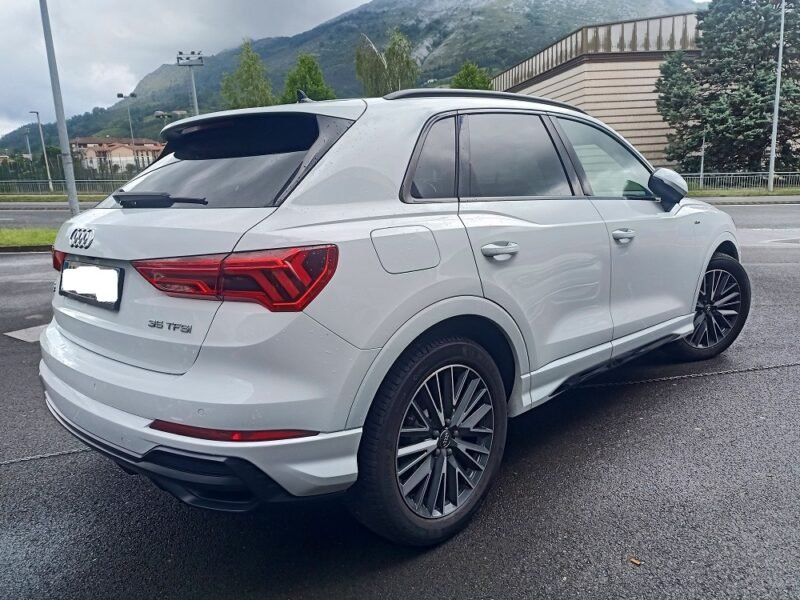AUDI Q3 35 TFSI S Line