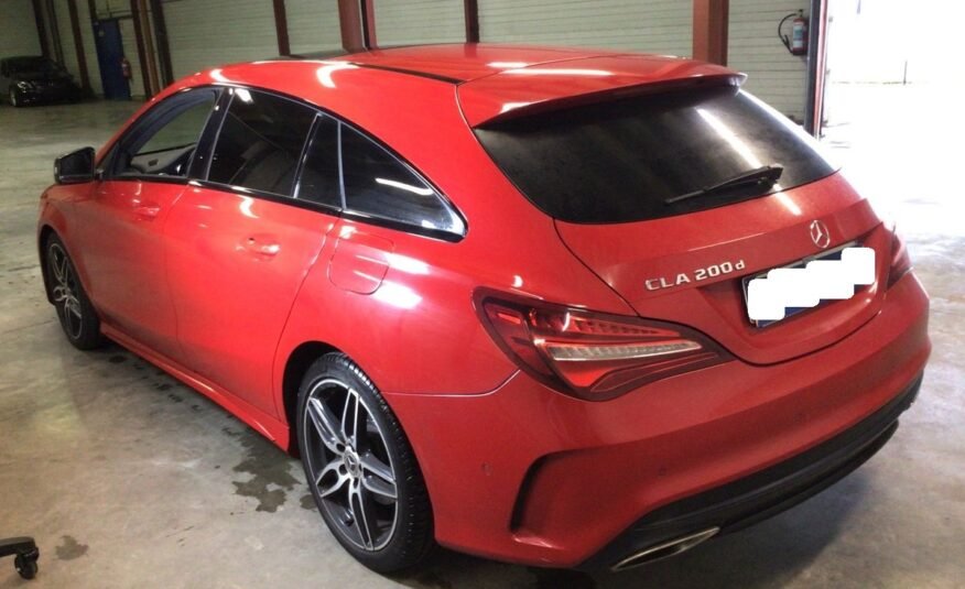 MERCEDES-BENZ Clase CLA 200 Shooting Brake AMG Line