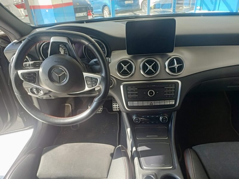 MERCEDES-BENZ gla 220 d 4Matic AMG
