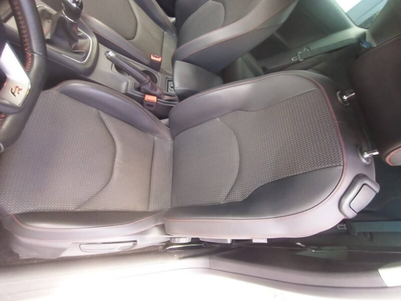 SEAT LEON FR