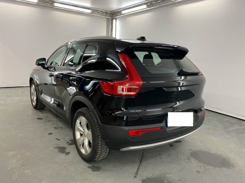 VOLVO xc40 2.0 D3 Momentum AWD