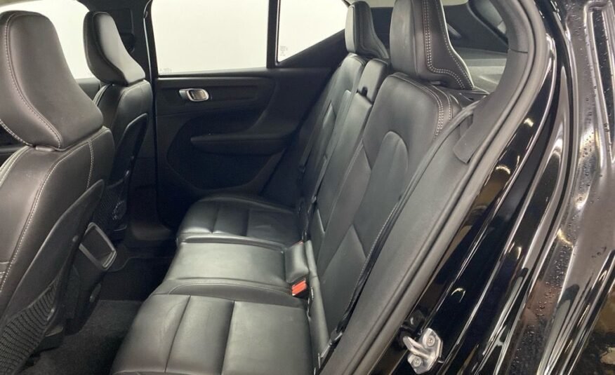 VOLVO xc40 2.0 D3 Momentum AWD