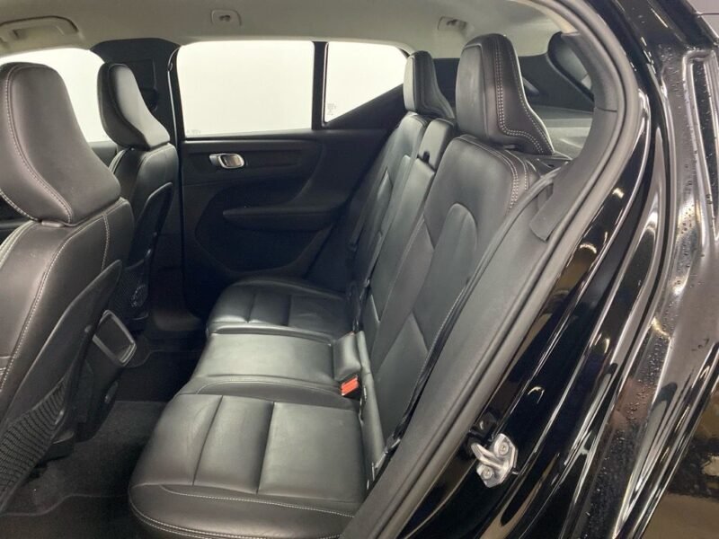 VOLVO xc40 2.0 D3 Momentum AWD