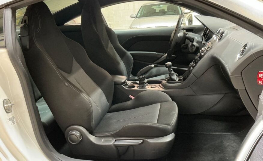 PEUGEOT RCZ 1.6 THP Basis
