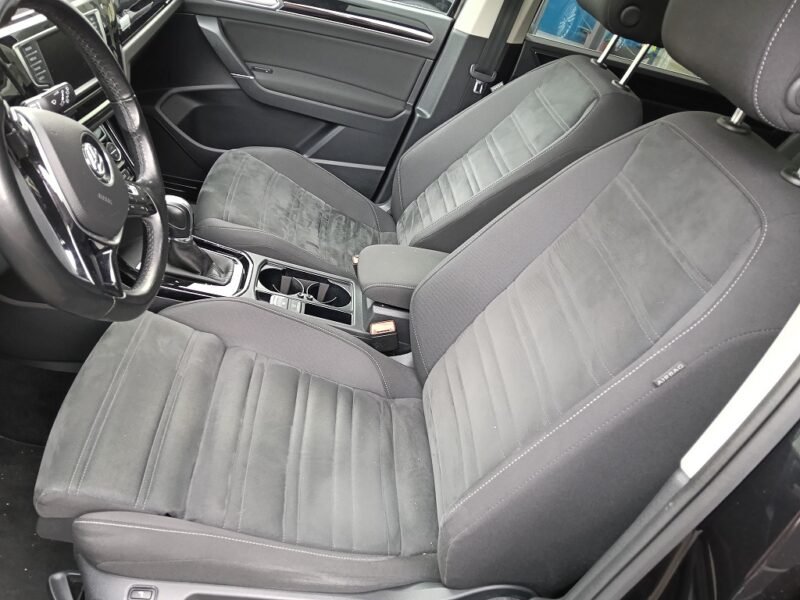 VOLKSWAGEN Touran 2.0 TDI Highline BlueMotion Tech