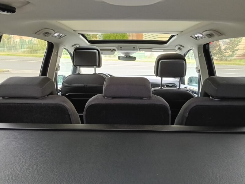 VOLKSWAGEN Touran 2.0 TDI Highline BlueMotion Tech