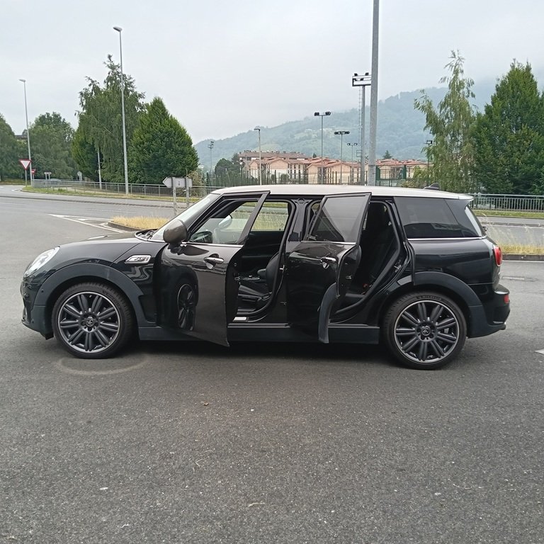 MINI CLUBMAN COOPER SD