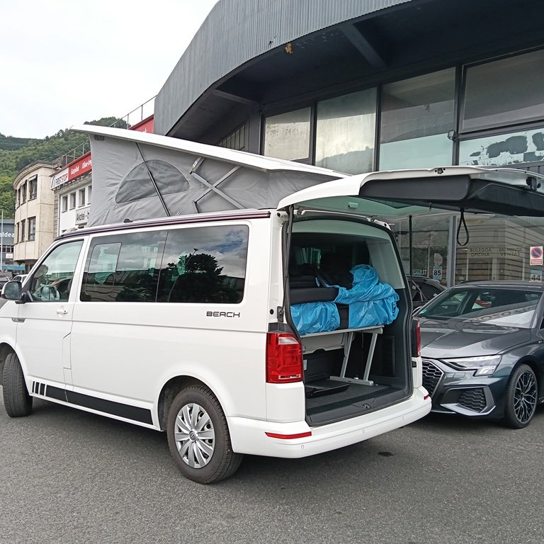 VOLKSWAGEN T6 California 2.0 TDI Beach