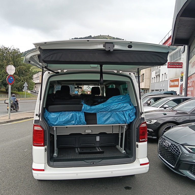 VOLKSWAGEN T6 California 2.0 TDI Beach