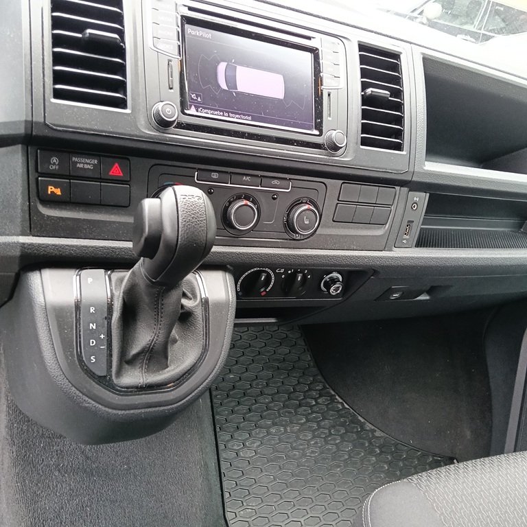 VOLKSWAGEN T6 California 2.0 TDI Beach
