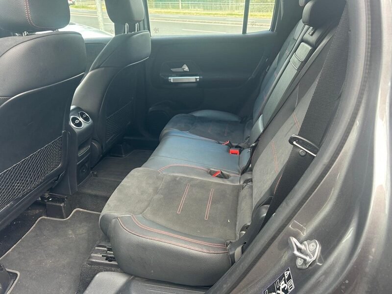 MERCEDES-BENZ GLB 200D 8G-DCT